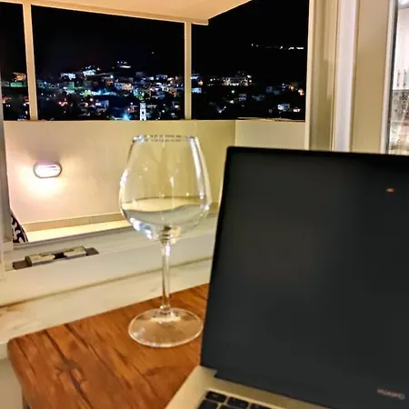 Liberty Roof House * Ermupoli